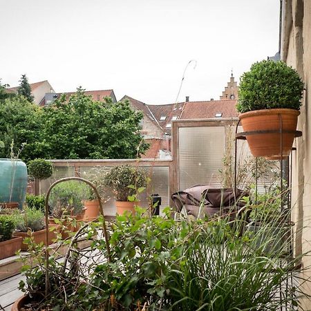 Csar Private Guesthouse Brugge Bagian luar foto
